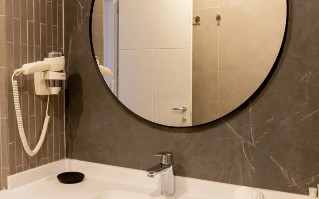 Lupa by Bueno Hotel