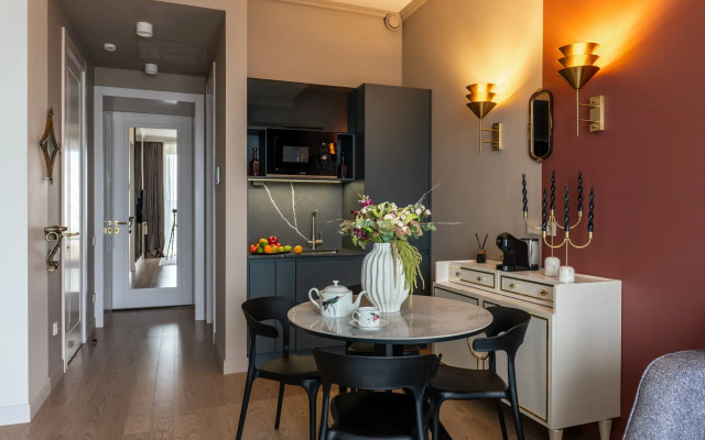 Look&Feel Aristocrat Apartments