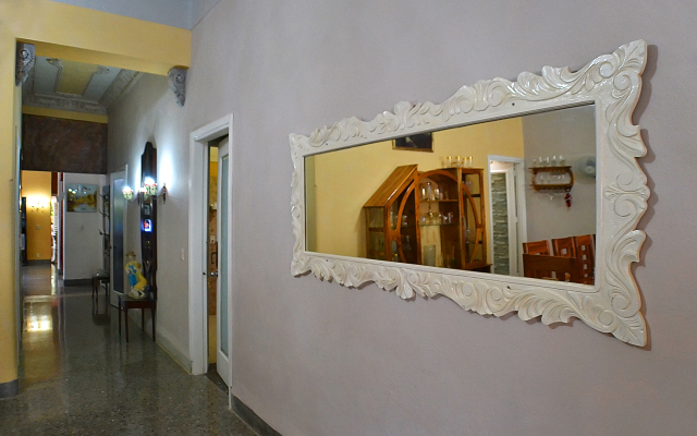 Hostal Yakelyn Mini-Hotel
