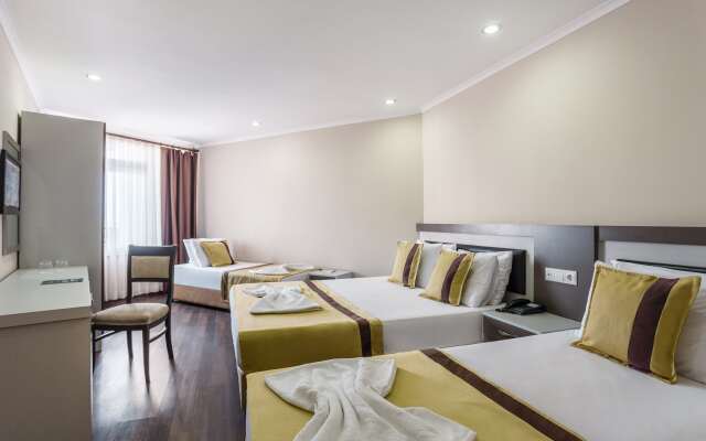 Ayhan Hotel