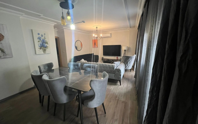 Отель Solo Suites