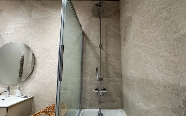 Na Pervomayskoy 2 Spalni Flat