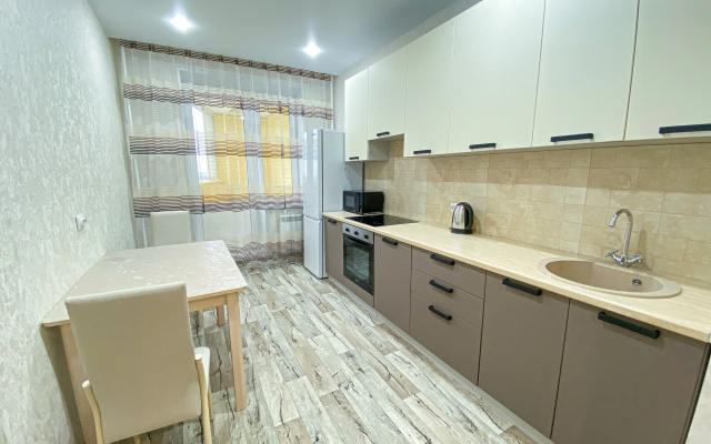 Kvartira Apartamenty s Sikarnym Vidom iz Okna na ul. Seleznevskoj.