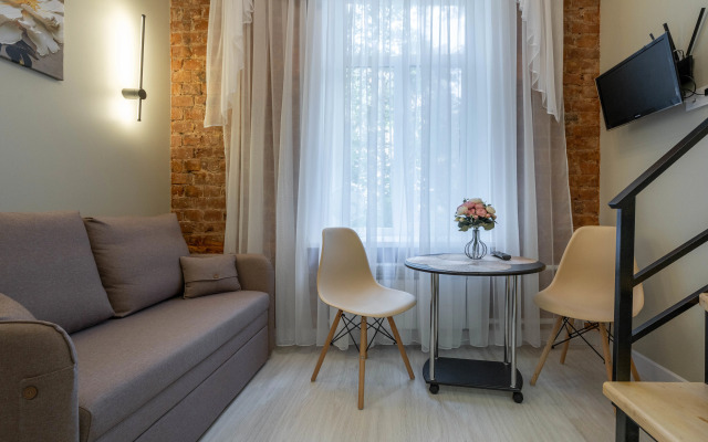 Uyutnaya Studiya V Centre Flat