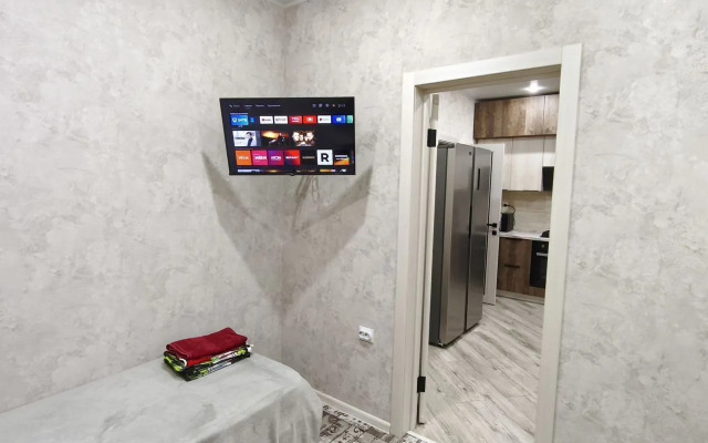 Квартира светлая новая двухкомнатная