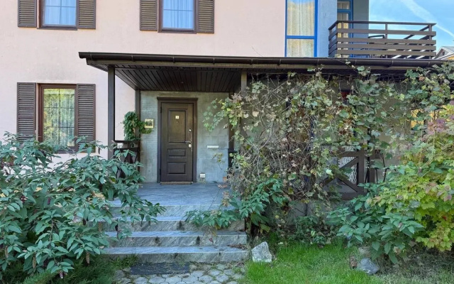 Apartamenty Eko Dom v Zk Katerina Al'pik s vidom na gory i terrasoj