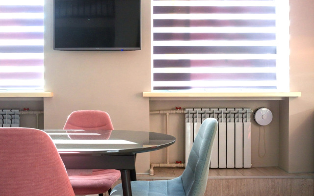 Апартаменты около площади Восстания