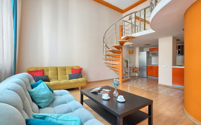 V Tsentre Goroda Apartments