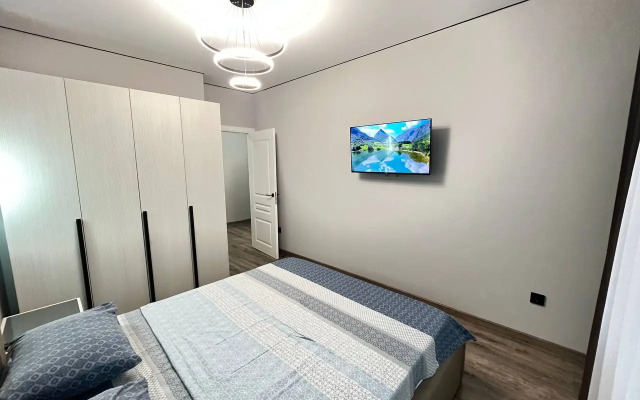 V Tsentre Goroda Flat