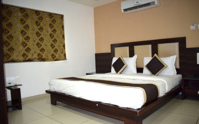 Krishna Inn Hotel
