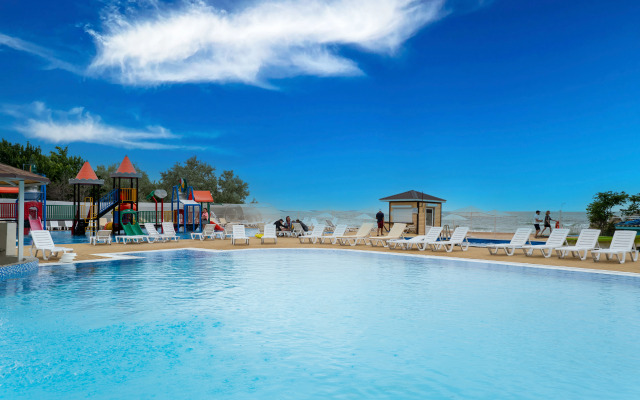 Семейный отель АзовЛенд