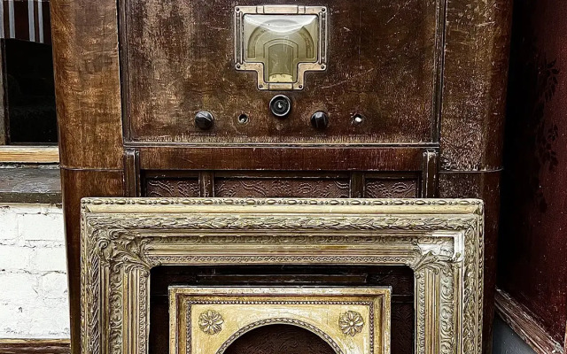 Квартира с антикварной мебелью