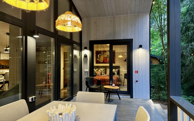 Repinskaya Dacha na Opushke Krasivogo Lesa Private House