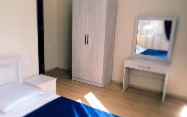 Holiday House Green Cape Batumi Guest House