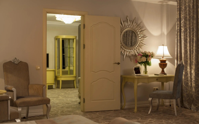 BRISTOL Central Park  4*