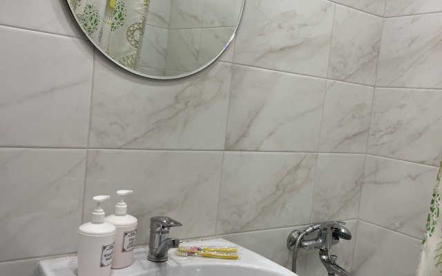 Квартира Апартаменты LOYAL'Ь Октябрьской революции 32