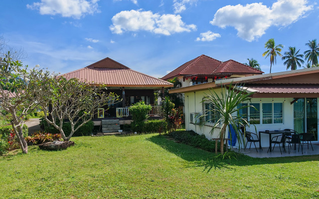 Курортный Отель Lipa Bay Residence