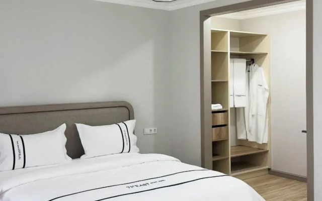 Apartment hotel 71 East