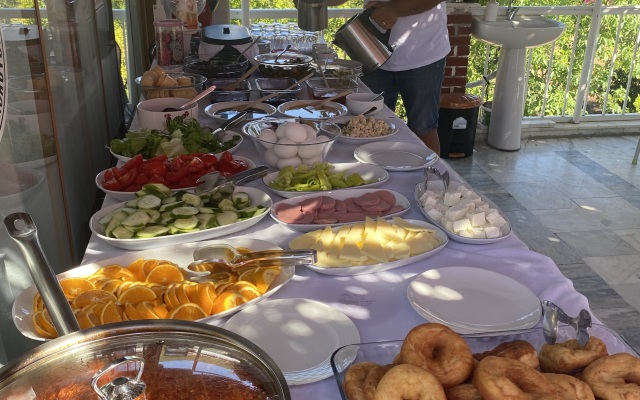 Akdeniz Pansiyon Bed&Breakfast