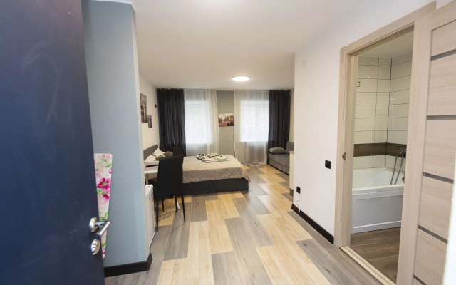 Po ulitse Melnikayte, 83 Flat