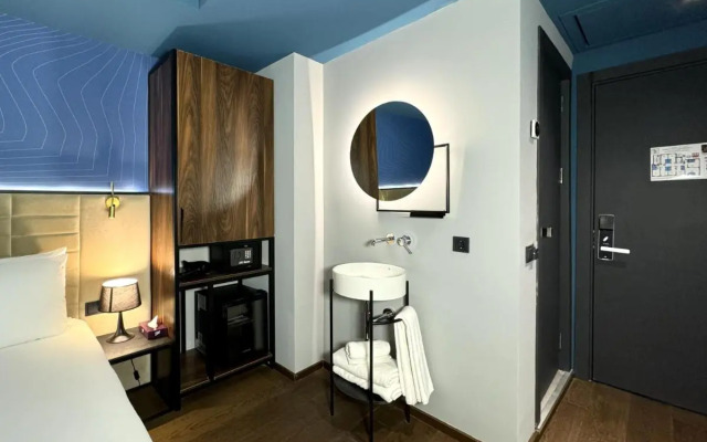Design Hotel & Private Spa – Tbilisi Edition Hotel