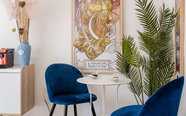 Naro Suites and Rooms