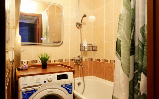 Na Ordzhonikidze 30 flat