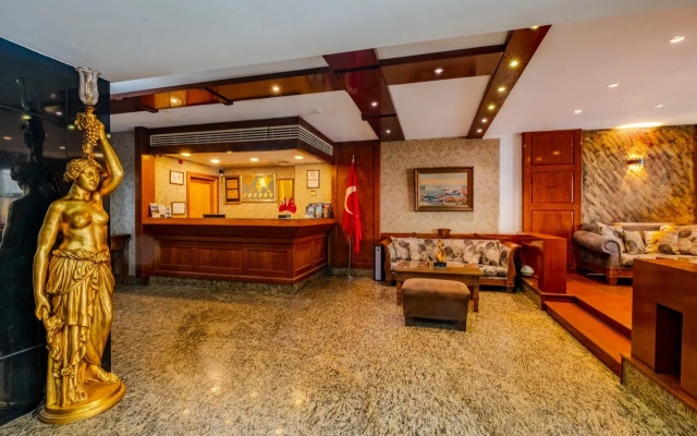 Peak Star Hotel