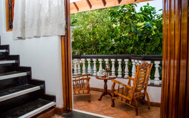 Blue Swan Inn Hotel