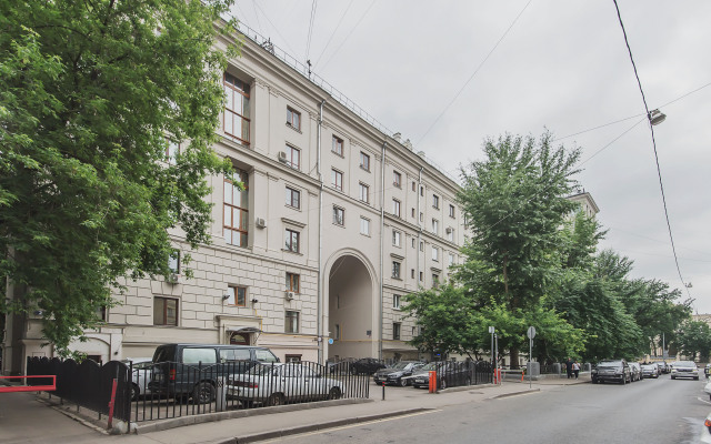 Gm Prostornaya Chetverka Na Patriarshikh Apartments