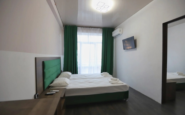 Golden City Hotel