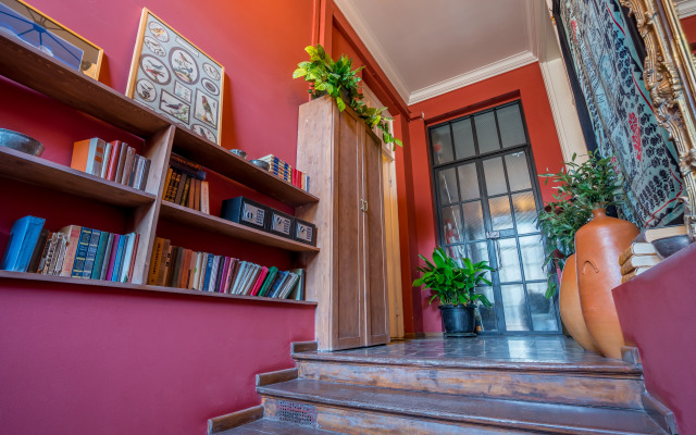 Отель Communal Hotel Sololaki