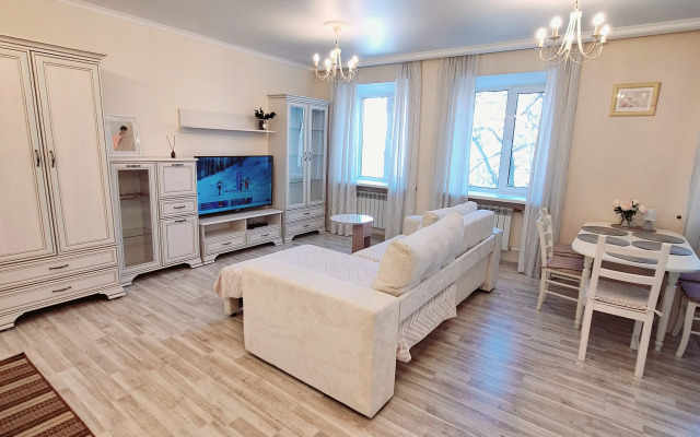 Na Dostoyevskogo Flat
