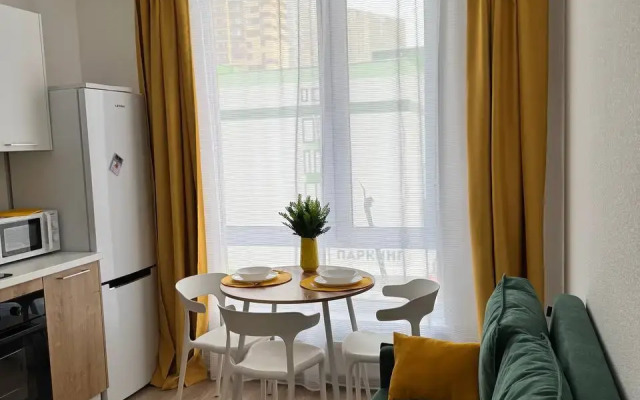 Квартира Яркая солнечная 1-к Цитрин возле ТРЦ СитиМолл