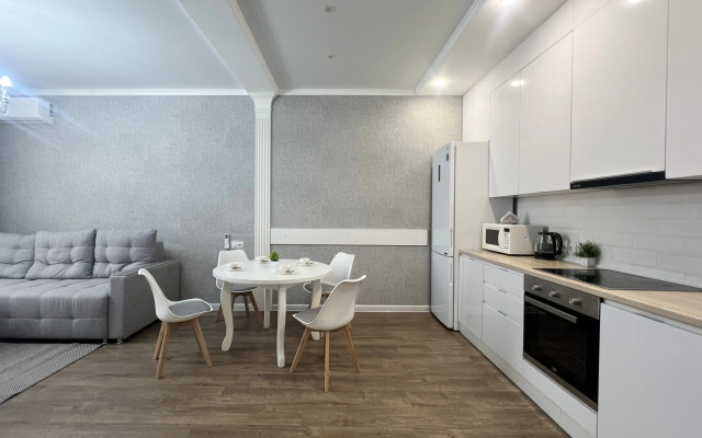 Dvukhkomnatnye Lux Apartment