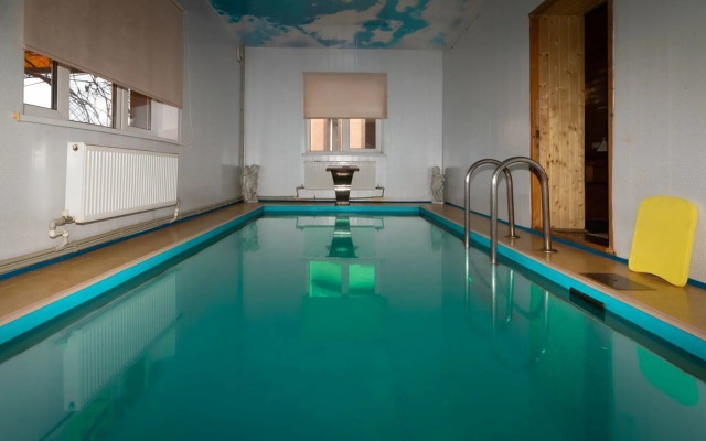 V Orlovke Guest house