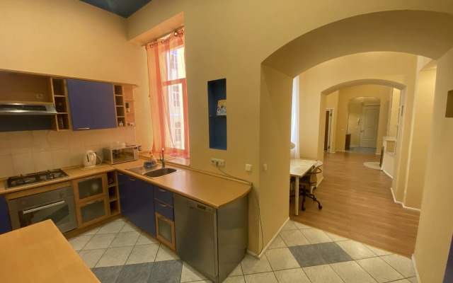 Апартаменты Двухкомнатные на набережной реки Мойки