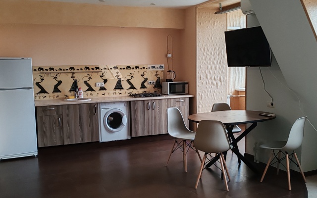 Studiya V Tsentre, Est vihod Na Kryshu i besplatnaya parkovka Flat