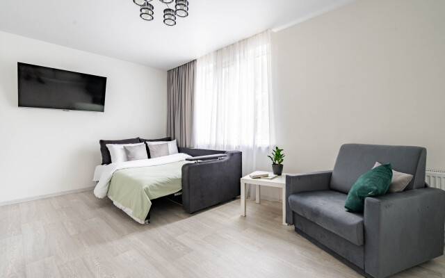 Light U Leninskogo Prospekta Satin Home Flat