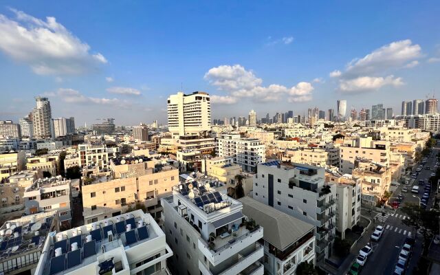 High End & City View by FeelHome