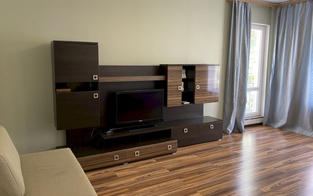 Апартаменты 395 Серафимовича 19