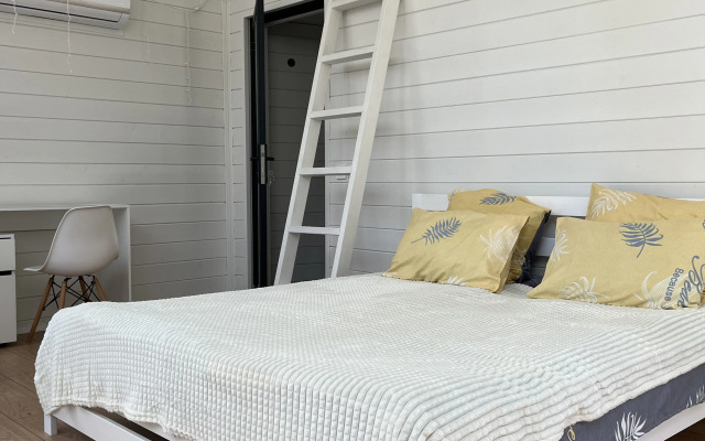 Na Ozerah Glamping