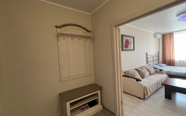 V Novom Elitnom Dome V Tsentre Goroda Flat