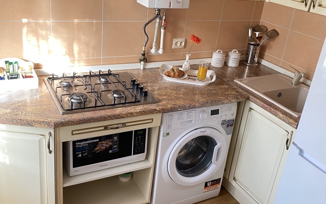 Dvuhkomnatnaya s Otdelnymi Spalnyami v Tsentre Goroda Flat