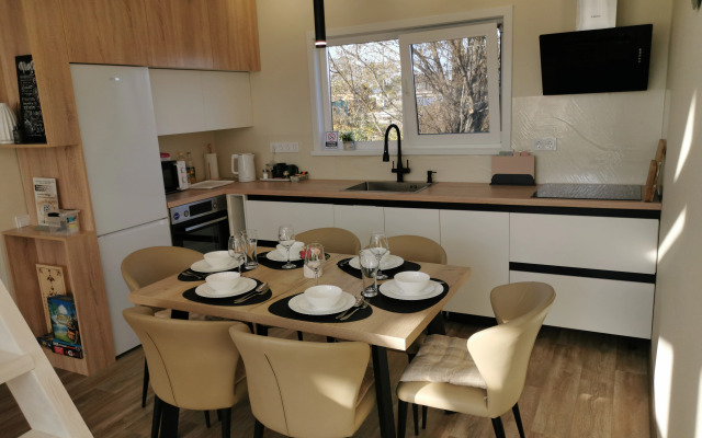 Yezhik Private House