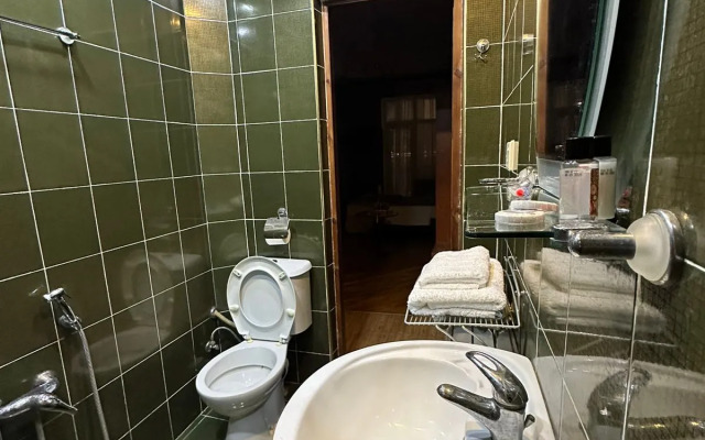Nur-2 Hotel