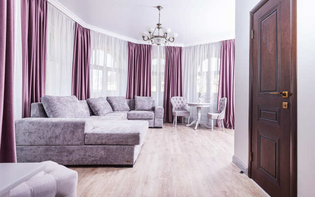 Отель Александр