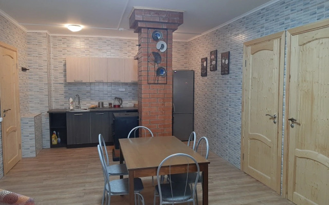 Частный дом Большая дача в Ушаках