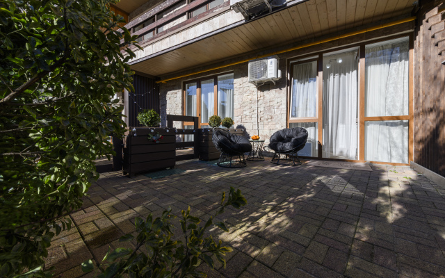 Oplot - Delyuks s terrasoj 3 Apartments