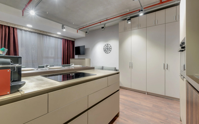 Апартаменты Люкс с Видом на Город Business Apartments